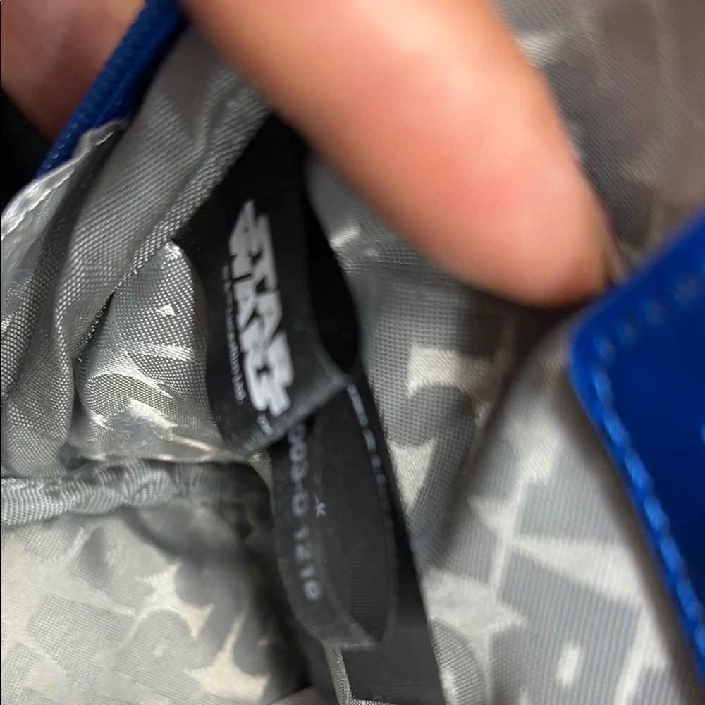 Loungefly Blue and White R2-D2 Bag - Picture 4 of 6